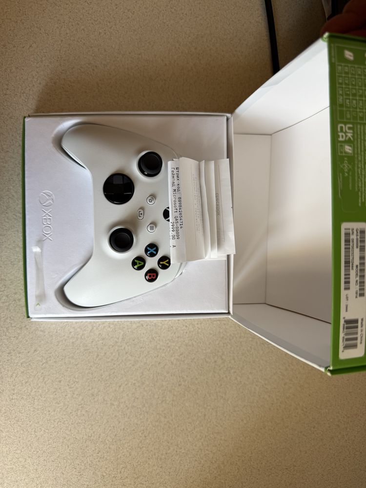 Геймпад на Xbox series s/x