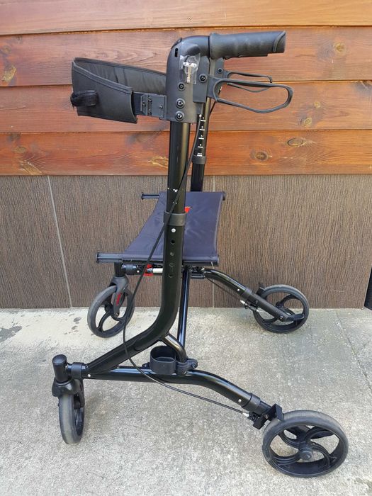 Chodzik składany dla seniora MOBILITY Plus+ LR10+