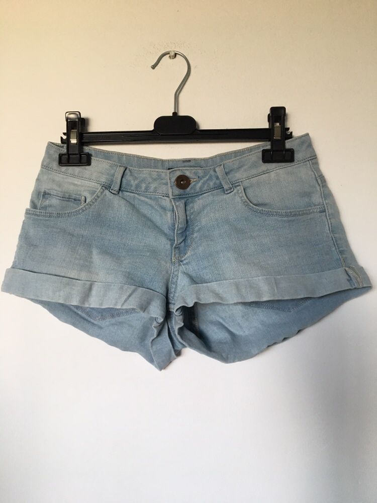 Krótkie spodenki H&M