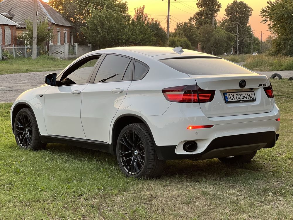 BMW X6 2008 года 3.0 Бензин Полный привод