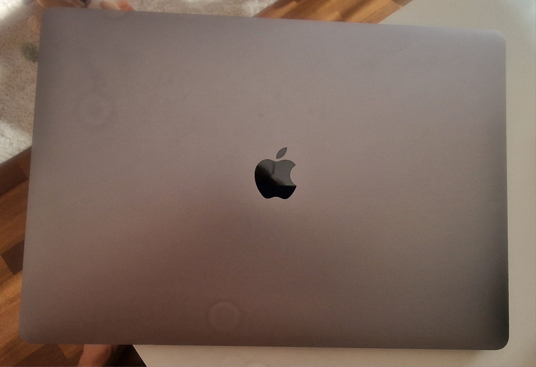 Macbook Pro 16" i7