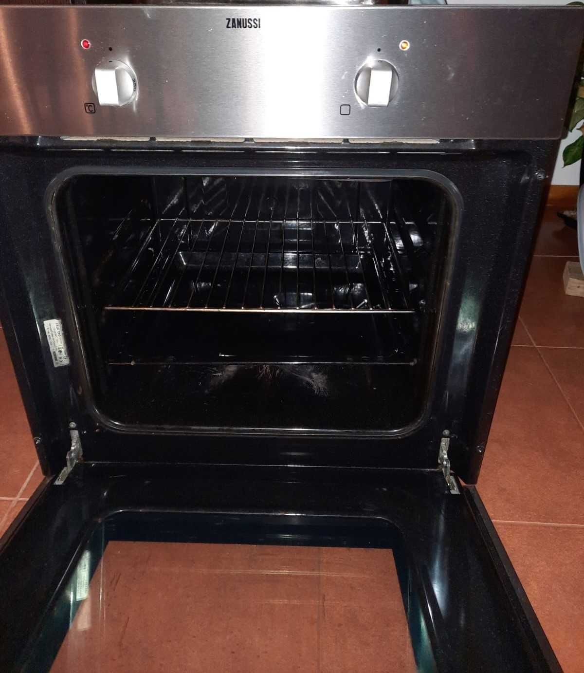 Forno de Encastrar Zanussi