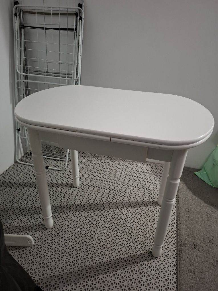 Mesa de madeira extensível