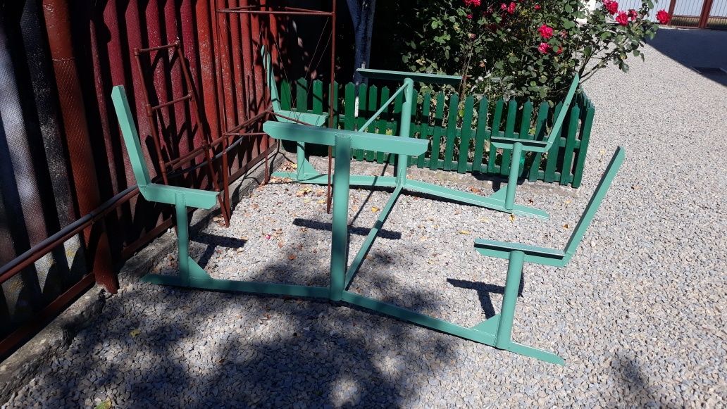 Продам каркас садового стола з лавками
