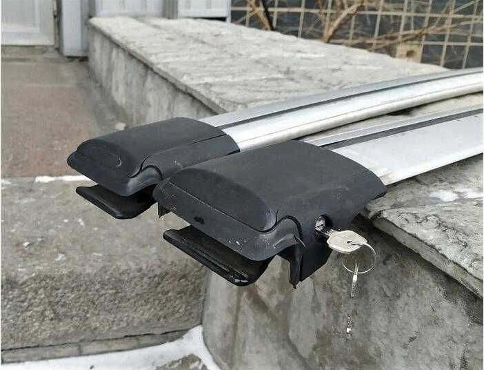 Багажник Yakima Whispbar Prorack Flush Rail Throu на дах авто БВ