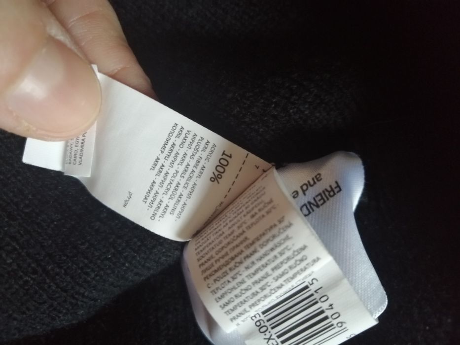 Czapka beanie Friends Przyjaciele czarna