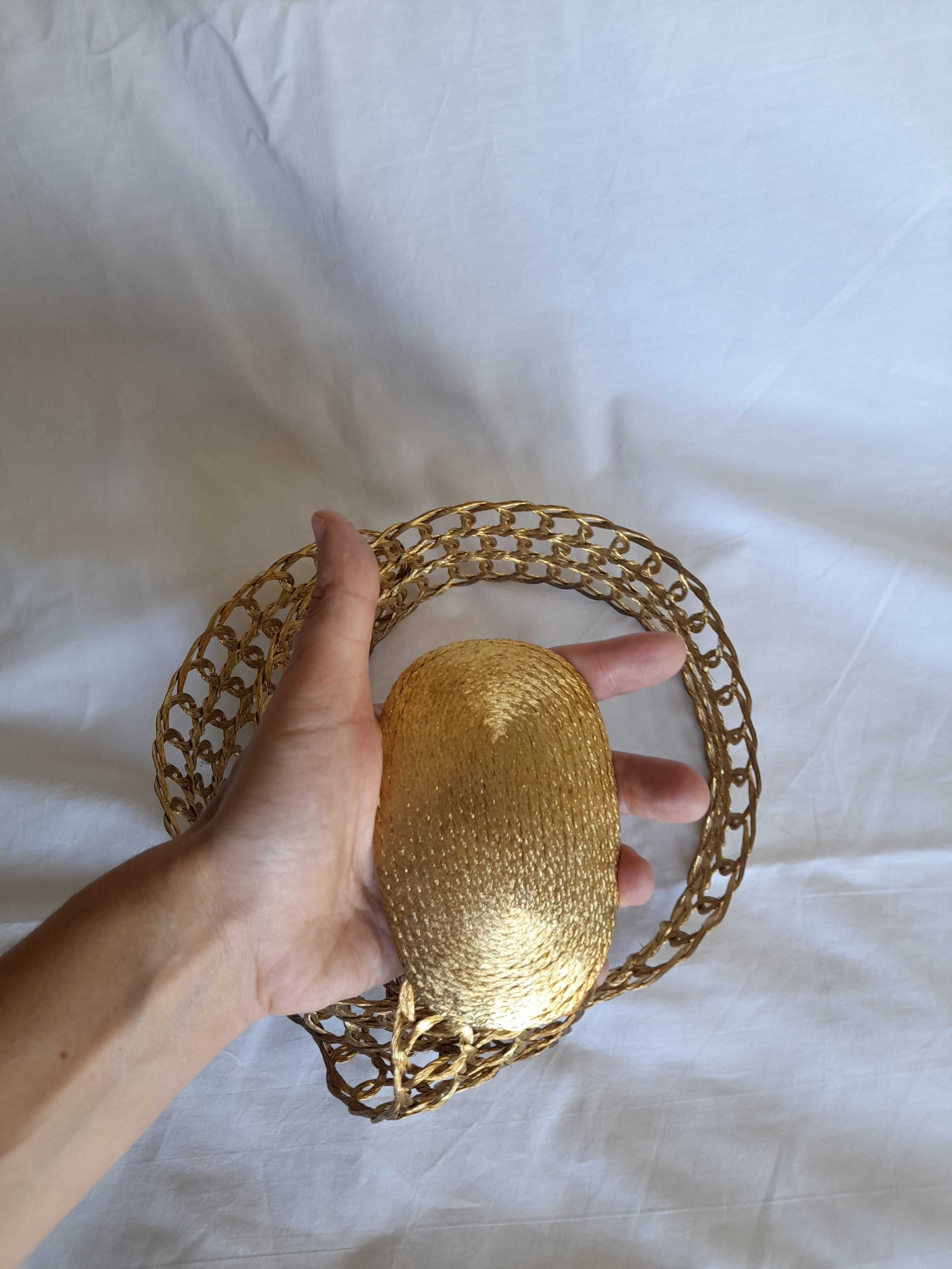 Cinto vintage em metal entrançado dourado