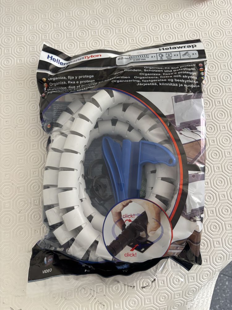 Fixador de cabos