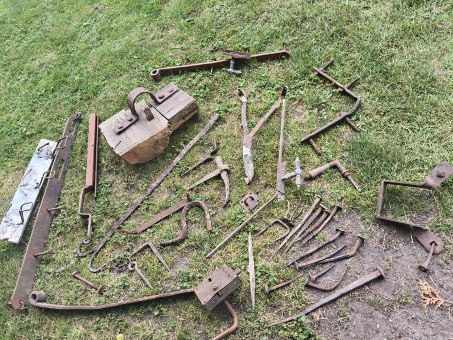 Stare okucia klamki gwoździe kute skobel