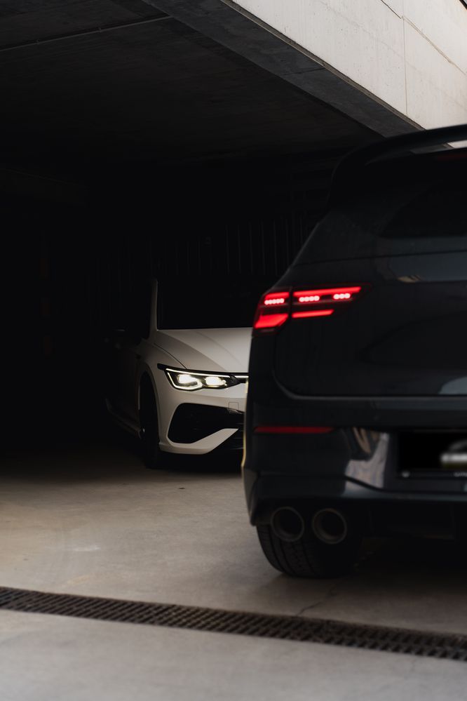 VW GOLF 8R wynajem samochodów sportowych - Warszawa - Wypożyczalnia