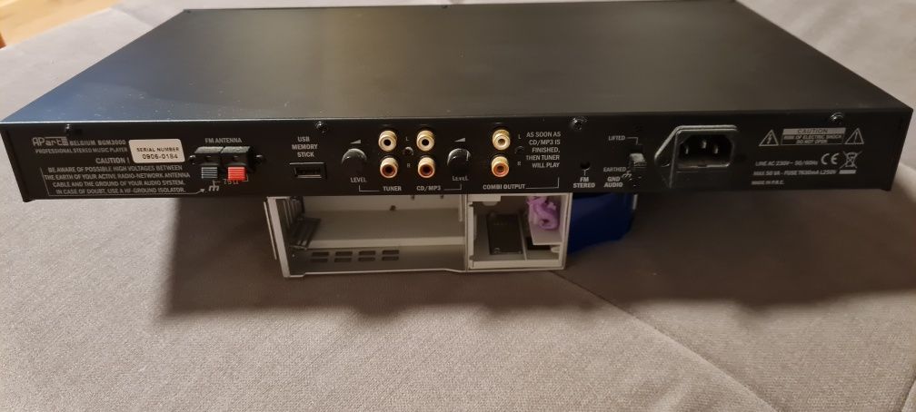 Apart BGM3000 PROFFESIONAL Stereo Music Player