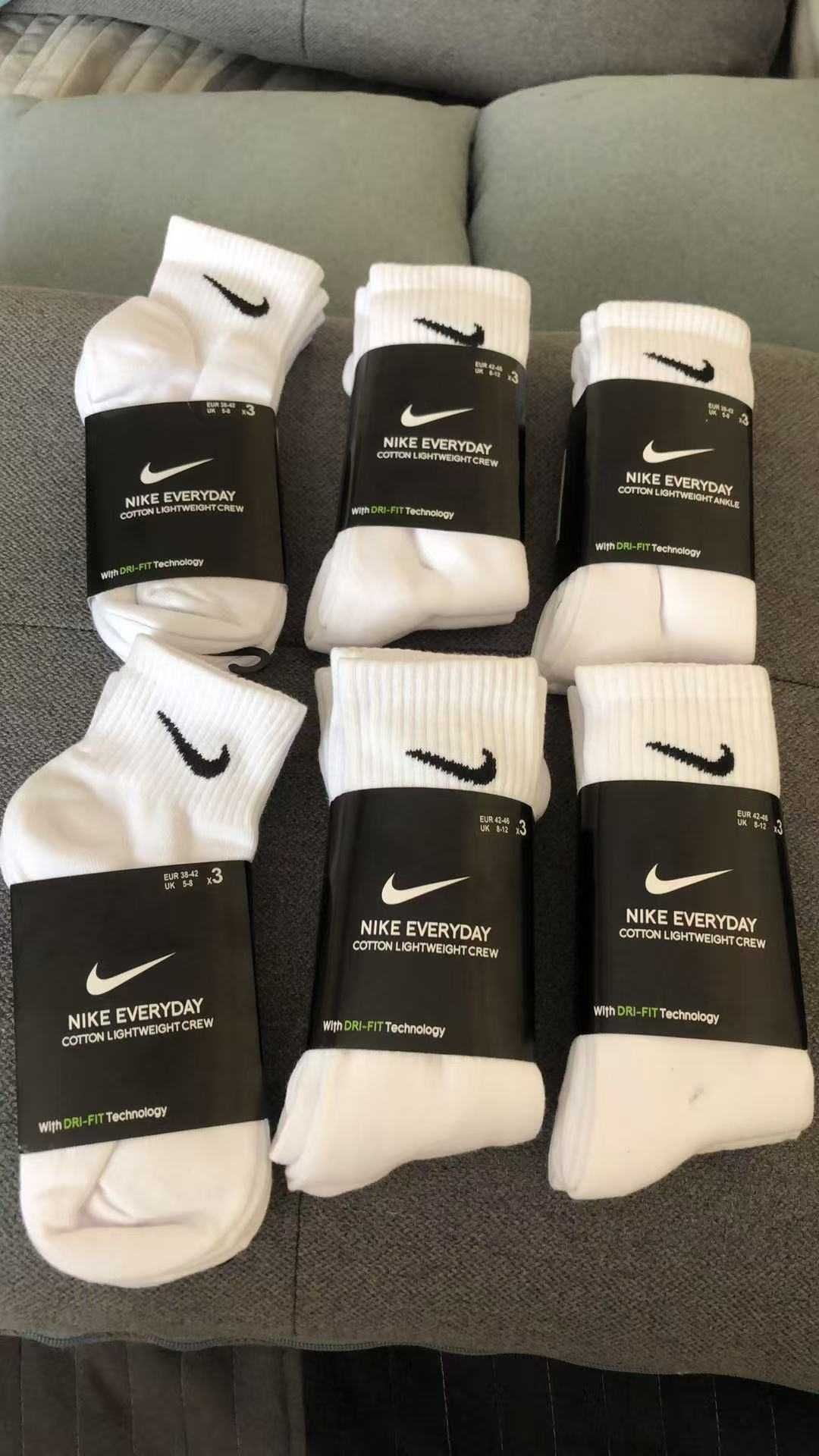 9 par skarpet Nike z czystego bawełny. Białe, krótkie, Rozmiar M / L