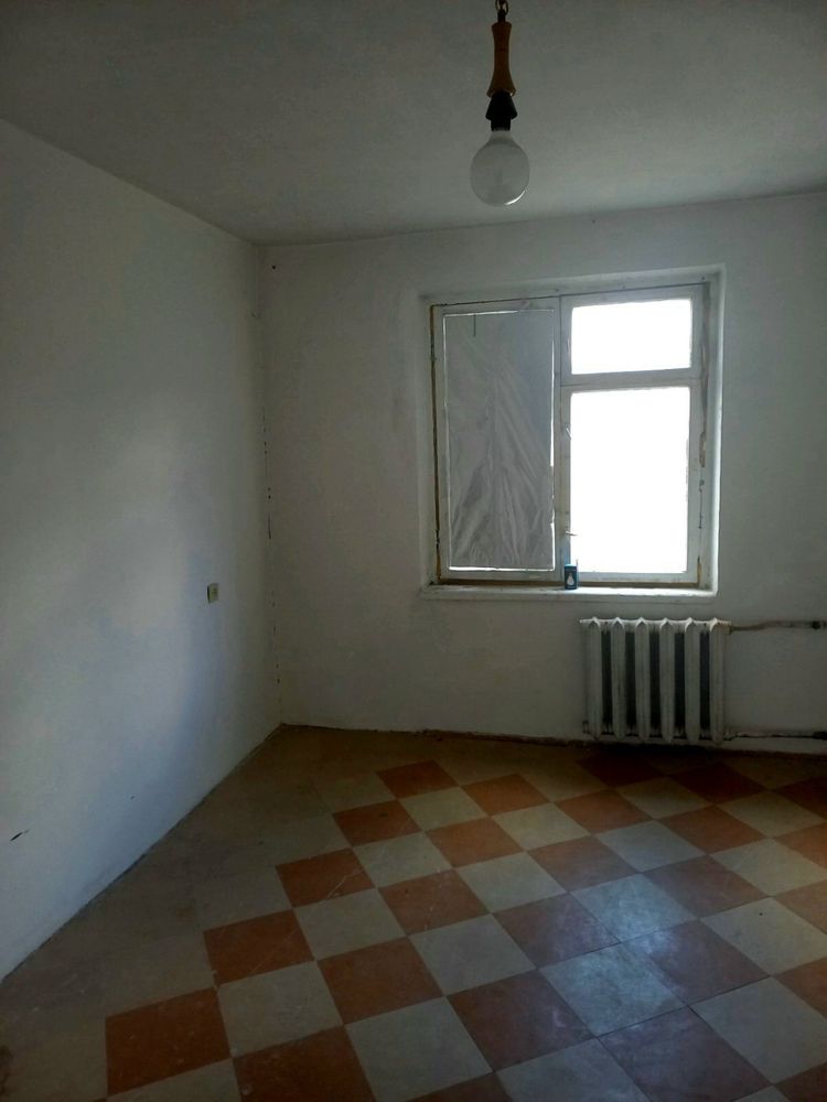 3-х комнатная квартира под ремонт ж/м Покровский