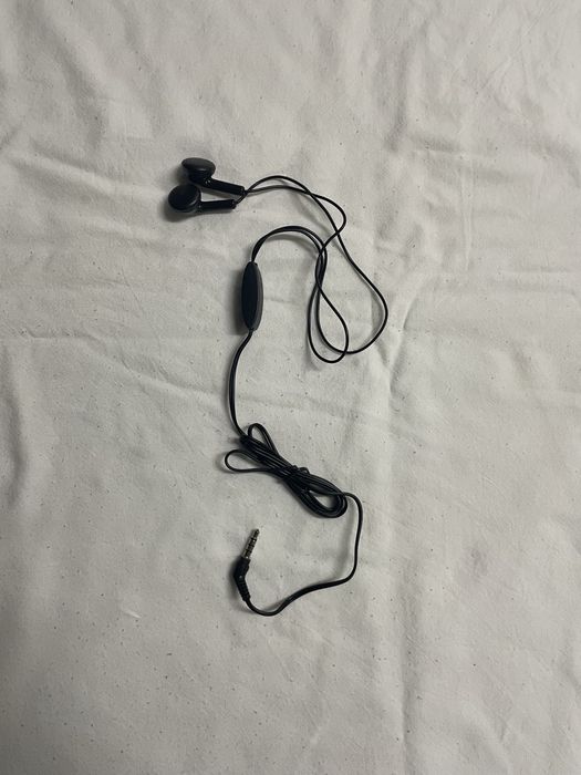 Auriculares com fio [Novo/Envio grátis]