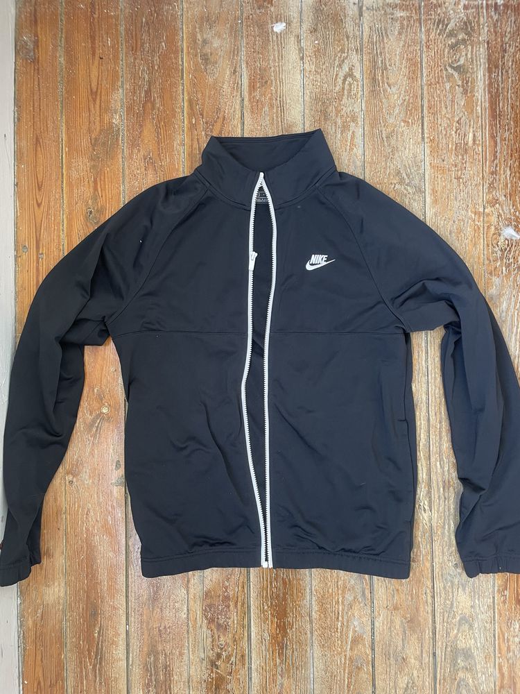 Casaco preto da nike sportswear