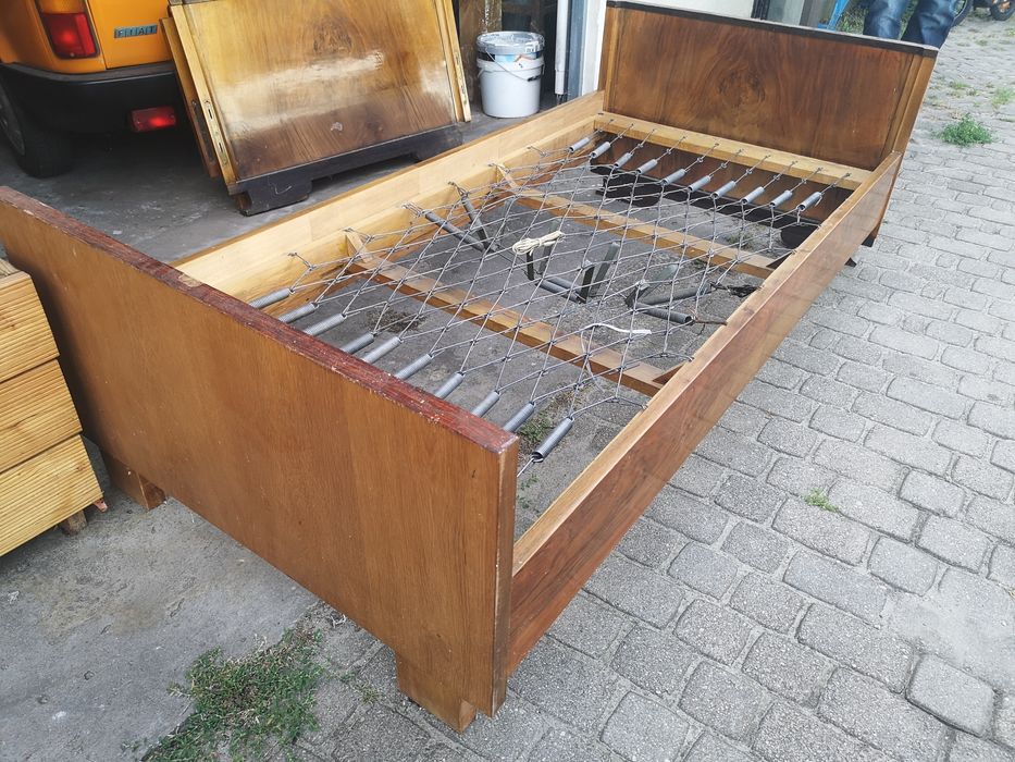 Łóżko na sprężynach PRL