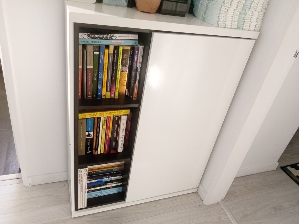 Móvel sapateira com arrumação