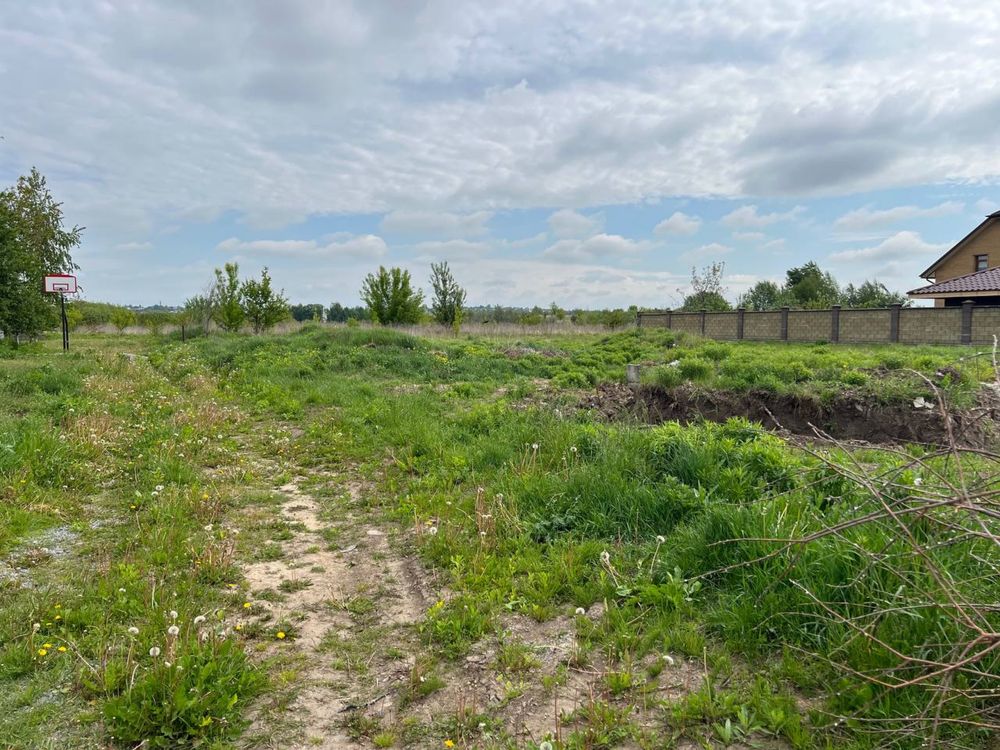 Продаж земельна ділянка Новий Двір в.Смерекова