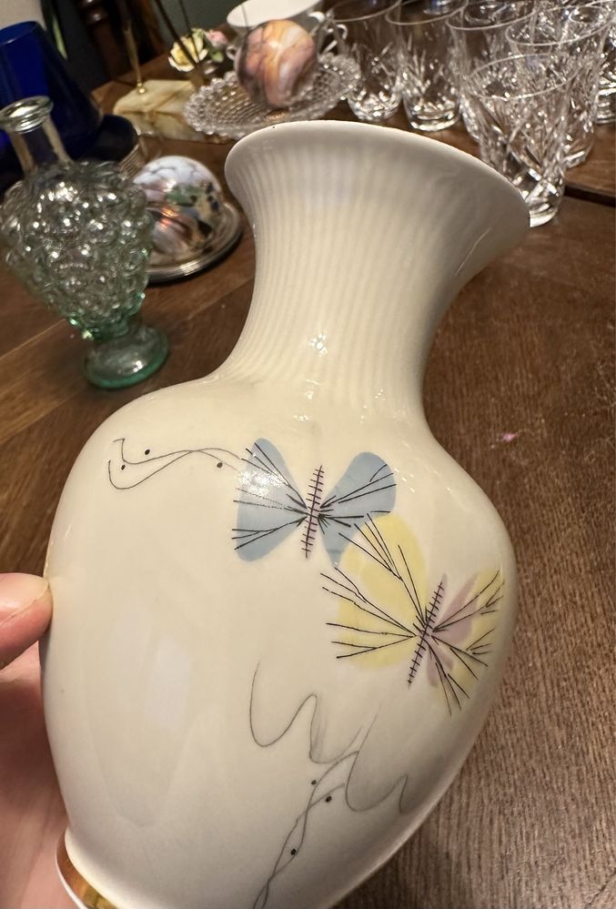 Wazon wazonik porcelanowy motyl motyle dekoracja 1256