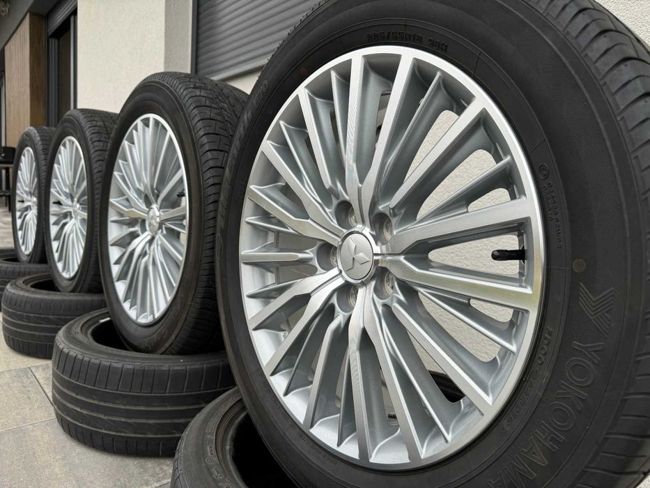 Lato R18 Mitsubishi Outlander,ASX,Eclipse Cross,IX35,Tucson,Sportage,