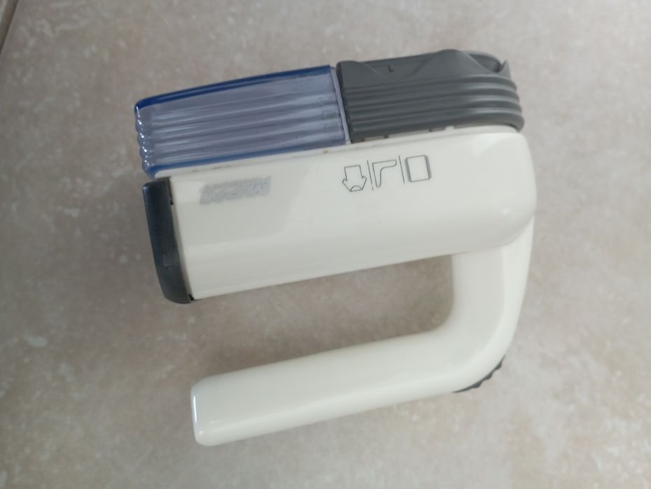 Машинка для стрижки речей видалення катишок