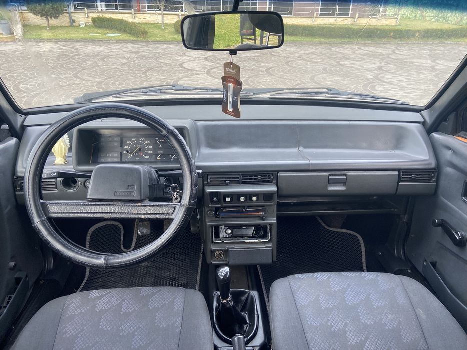 ВАЗ 2109 1993 рік