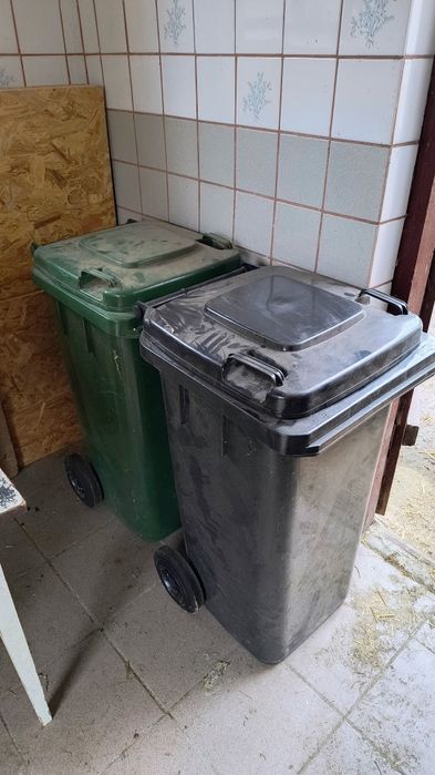 Pojemnik na śmieci 120l