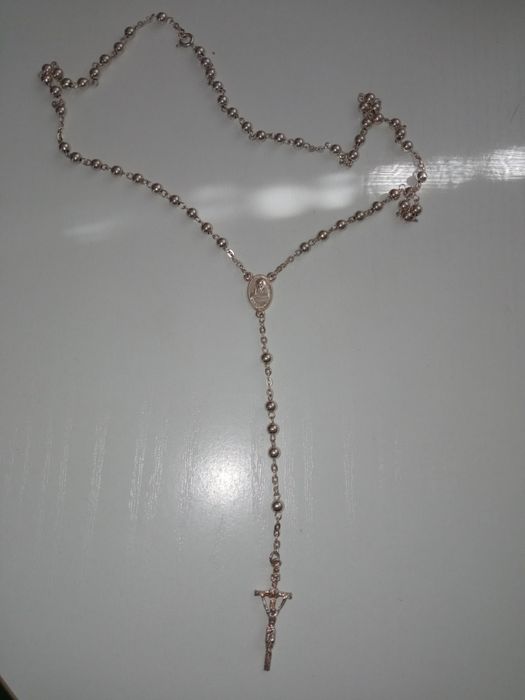 Srebrny różaniec z Medjugorie