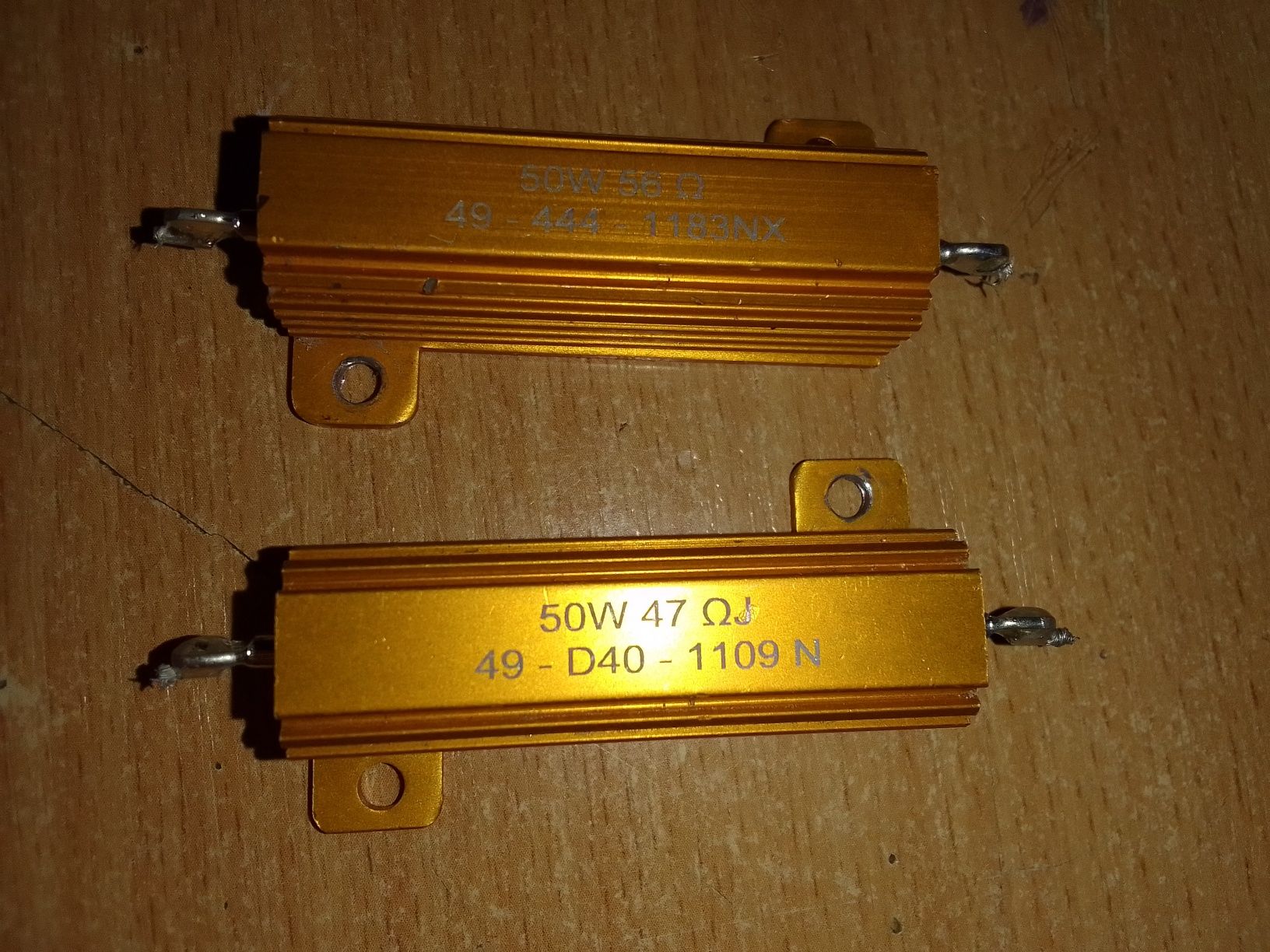 2 резистора  50w