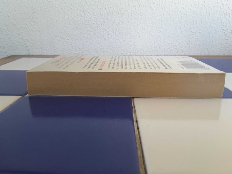 Dead Until Dark e Living Dead in Dallas, de Charlaine Harris (Inglês)