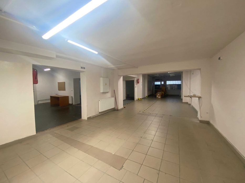 Magazyn, lekka produkcja, biura, toalety z prysznicem