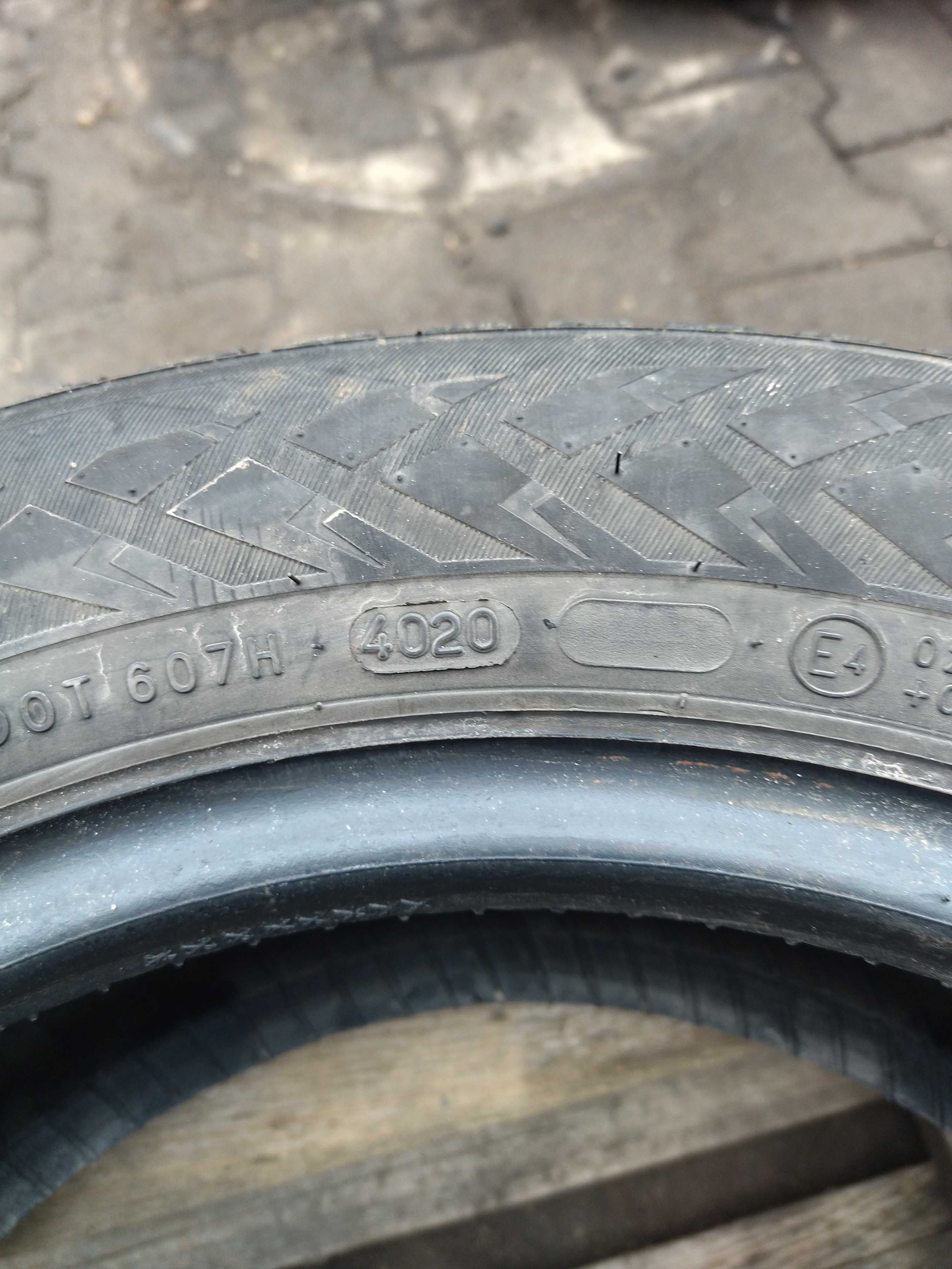 175/65R14 Nokian Weather Proof 82T Dot4020 2szt. zima 7mm.