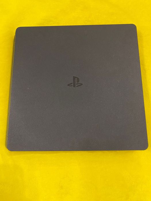 Продам Sony Playstaition 4