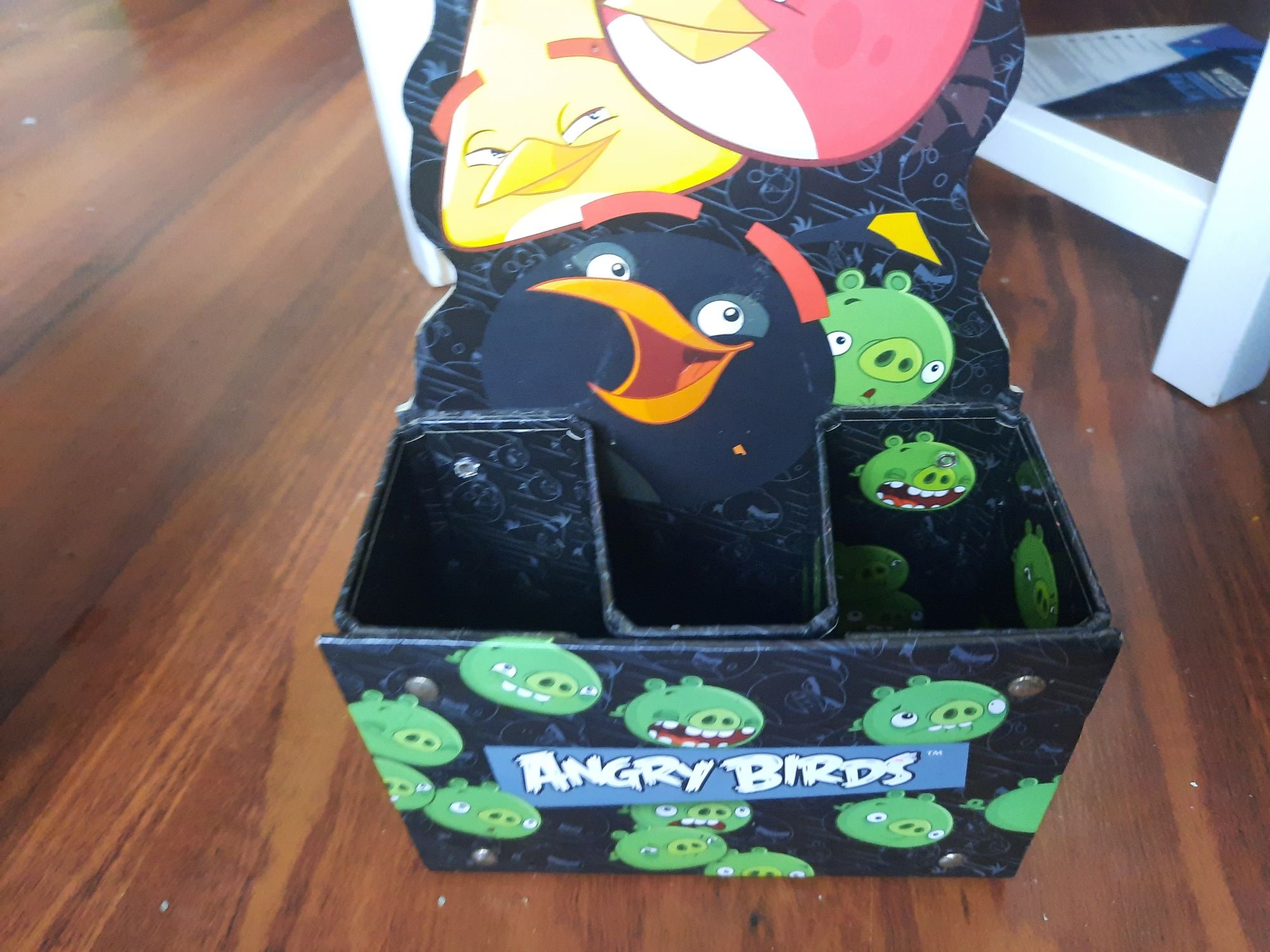 Organizer na biurko Angry birds  plus gratis