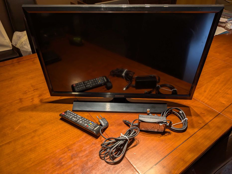 Televisor LED Samsung de 24 polegadas