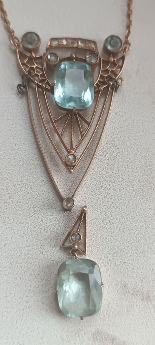Продам старинное золотое колье