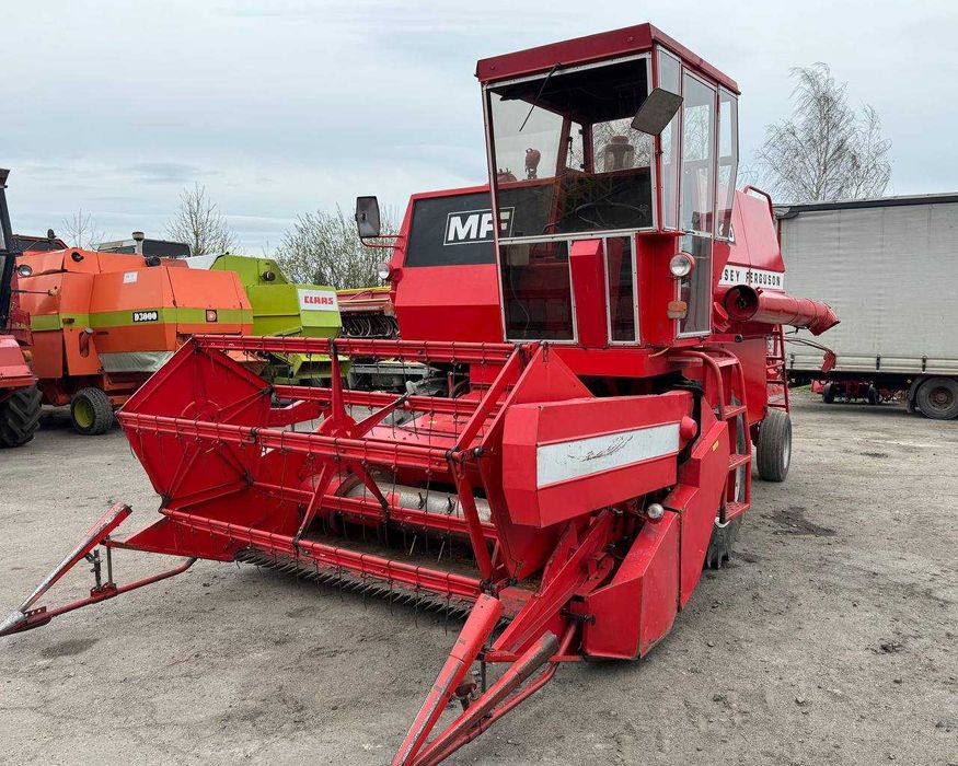 Свіжопривезений комбайн massey ferguson 240 206 claas,john deere
