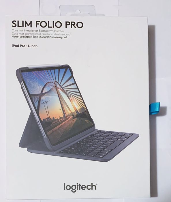 Etui z klawiaturą Logitech Slim Folio Pro do iPad Pro 11 QWERTY