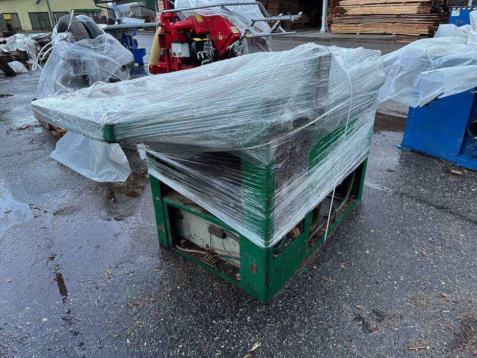 Strugarka wyrówniarka produkcji polskiej firmy Jaroma Typ DYSC 3