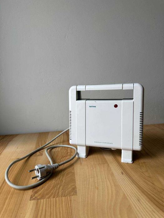 Продається тостерниця Philips HD4470