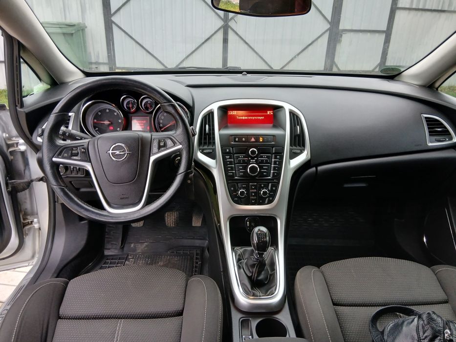 Продам Оpel Astra j sport tower