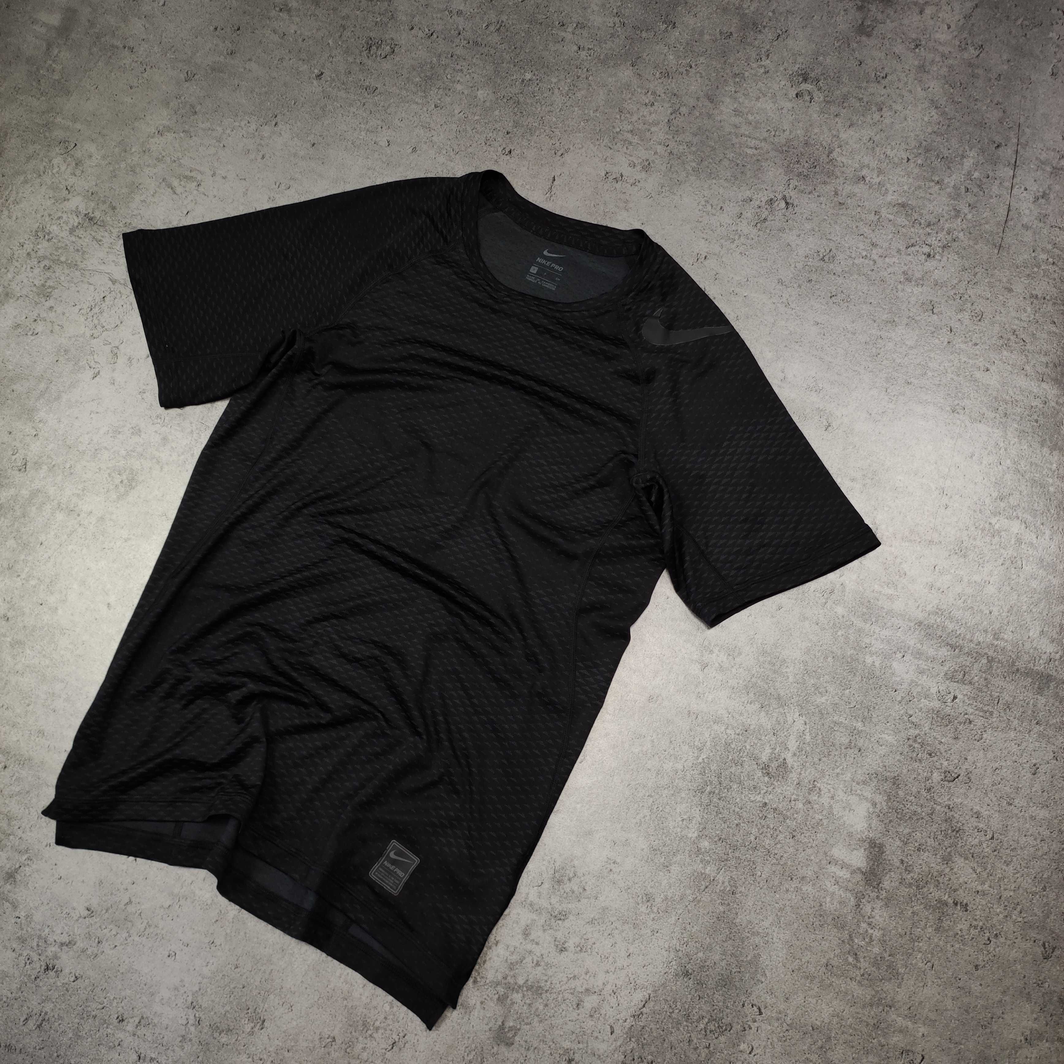 MĘSKA Koszulka PREMIUM Sportowa Nike PRO Combat Czarna Siłownia Logo
