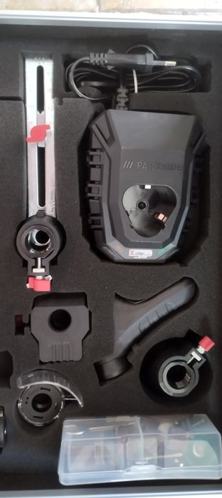 Perfuradora lixadeira de precisão Parkside Performance 12V