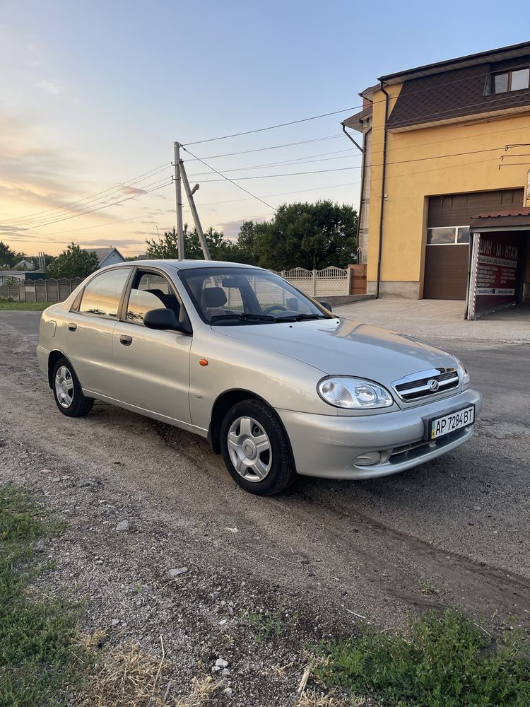 Продам идеальный Ланос  1.5 SX