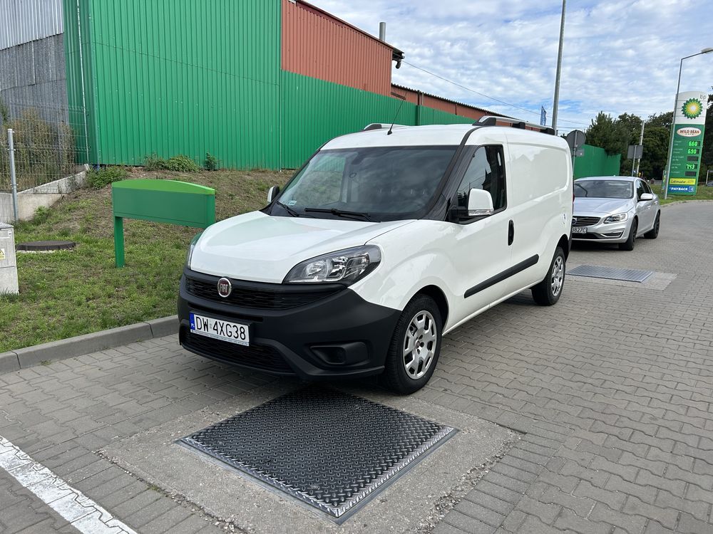 Wynajem Fiat Doblo Maxi 150 zl doba 2850 zł/miesiąc