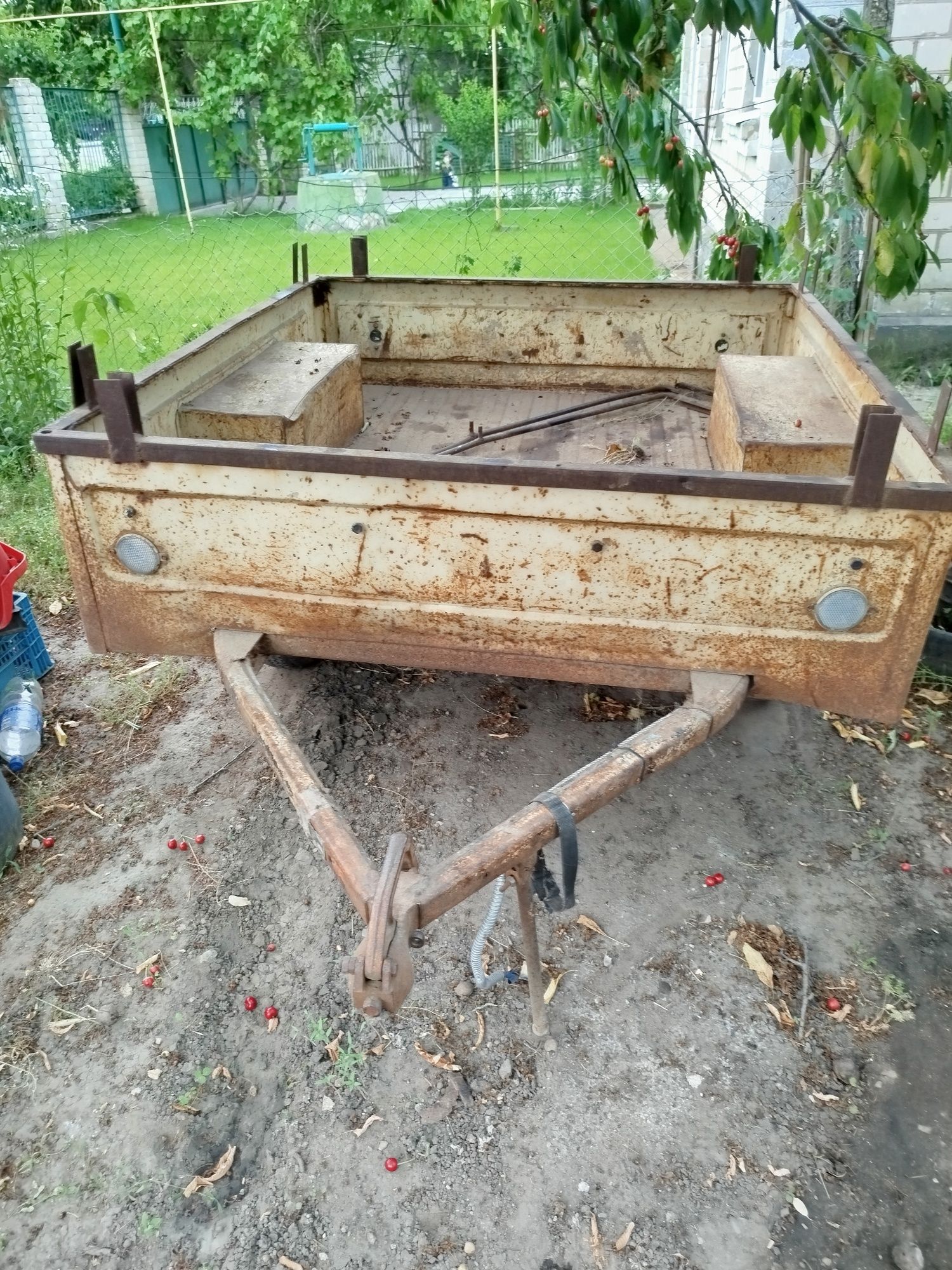 Продам прицеп !!