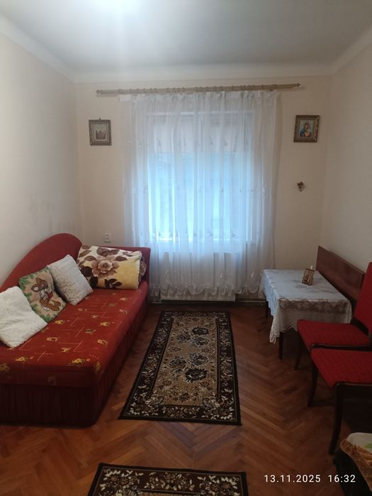 В Продажу ЧУДОВА Квартира 1/2