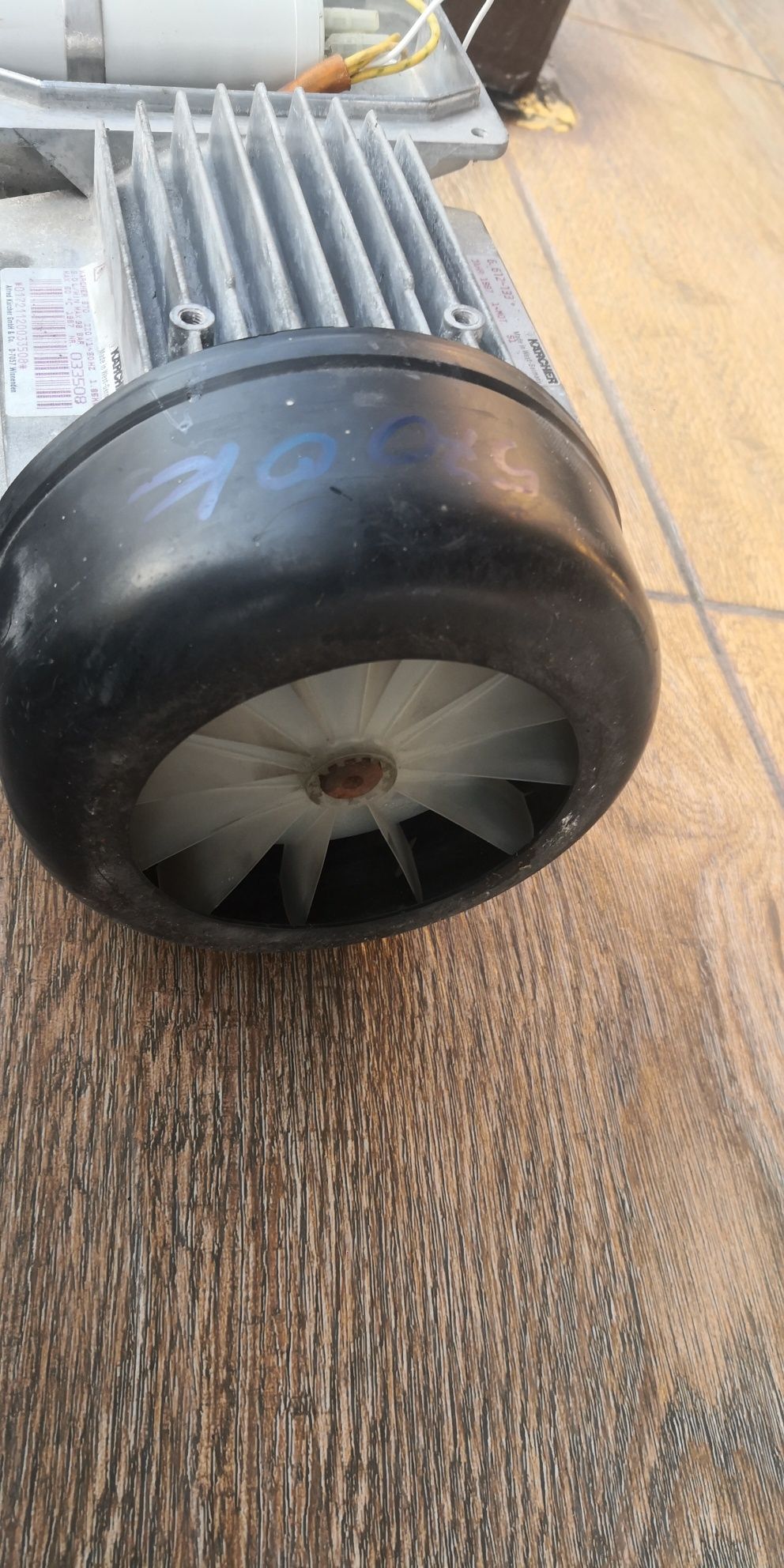 Silnik elektryczny karcher 570 części do myjek odkurzaczy