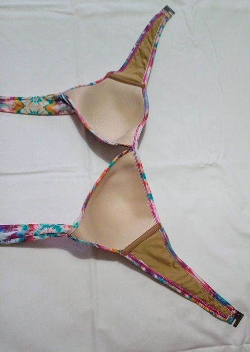 Biquini Verão Calzedonia alta qualidade