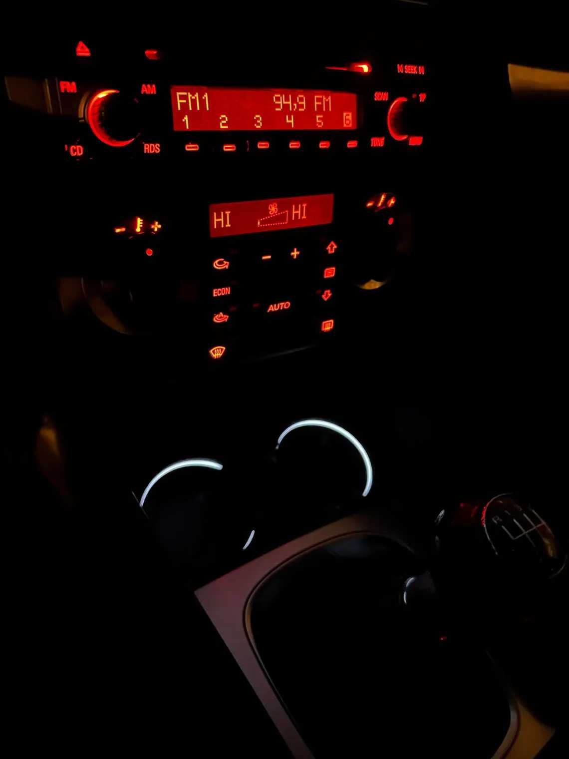 Porta-copos para Audi A3 8P com luz ambiente RGB (2003–2012)